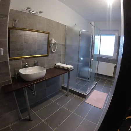 Dozsahaz 3* Zalaegerszeg